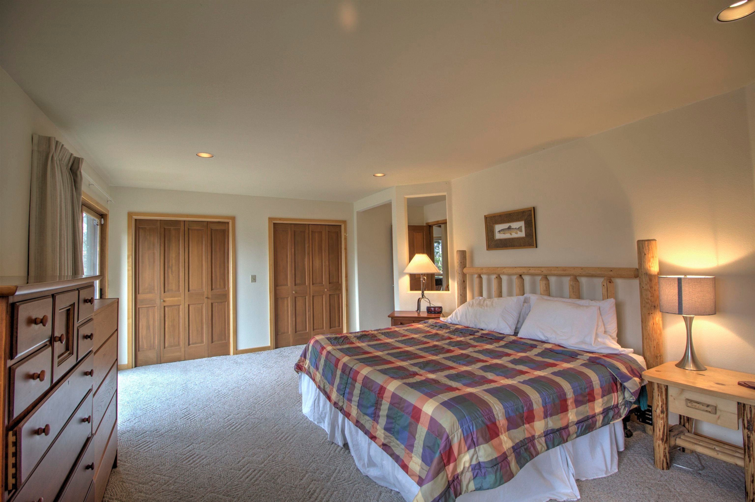 2239 Grant Road Mount Shasta, CA 96067 - Photo 9 of 29 Gallery Image 9