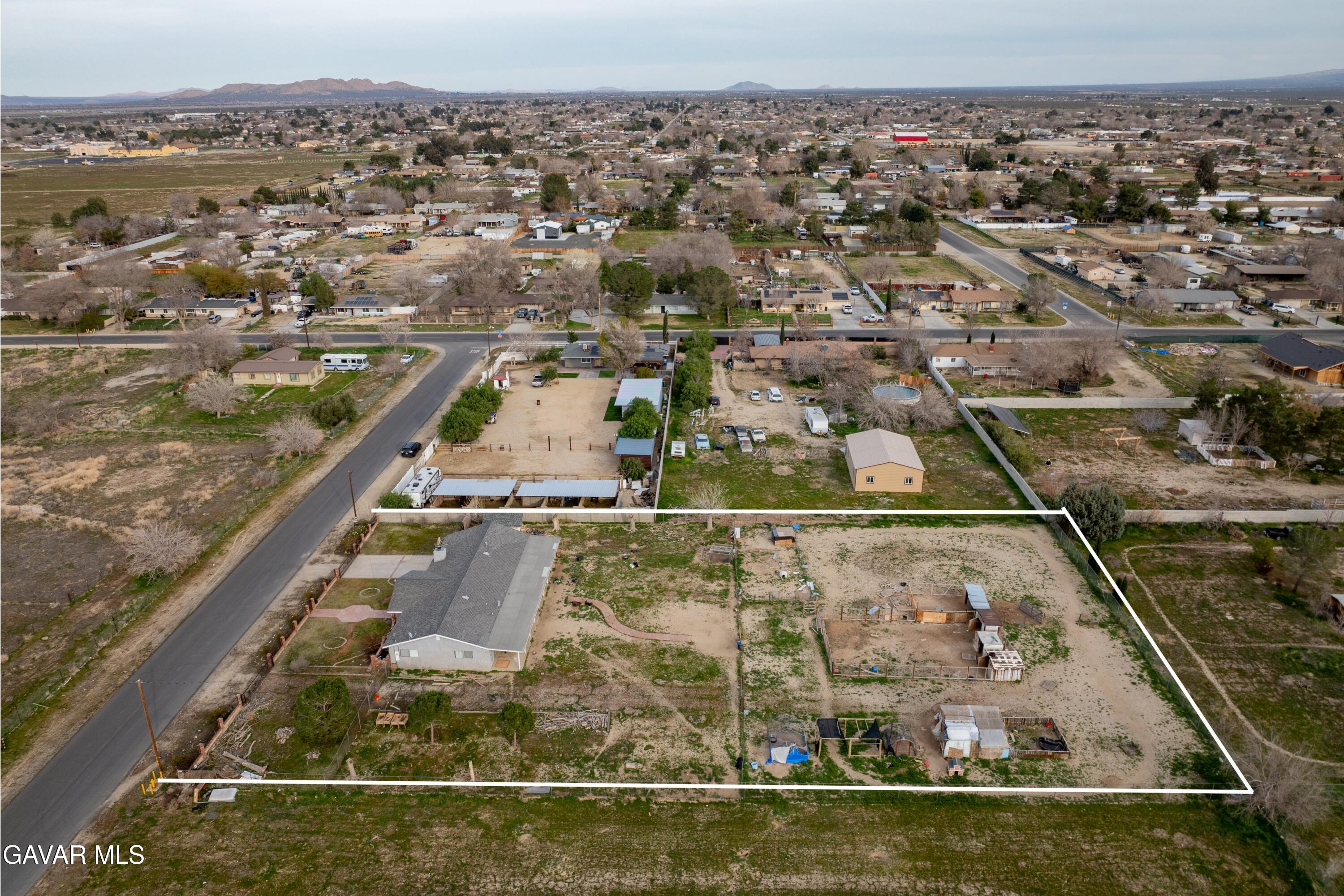 9340 East Ave R 10 Littlerock, CA 93543 - Photo 26 of 33 28-DJI_0184-HDR-Edit