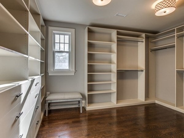 39 Roslyn Road Newton, MA 02468 - Photo 16 of 27