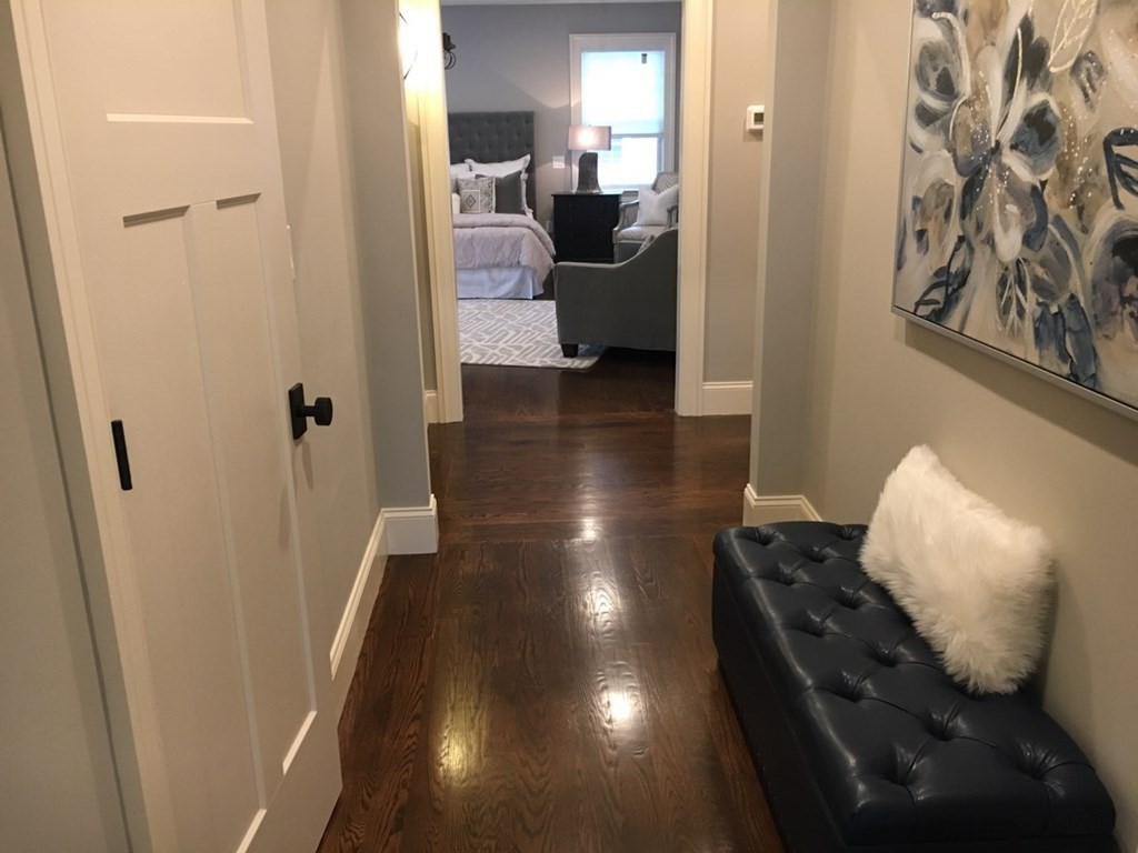 39 Roslyn Road Newton, MA 02468 - Photo 22 of 27