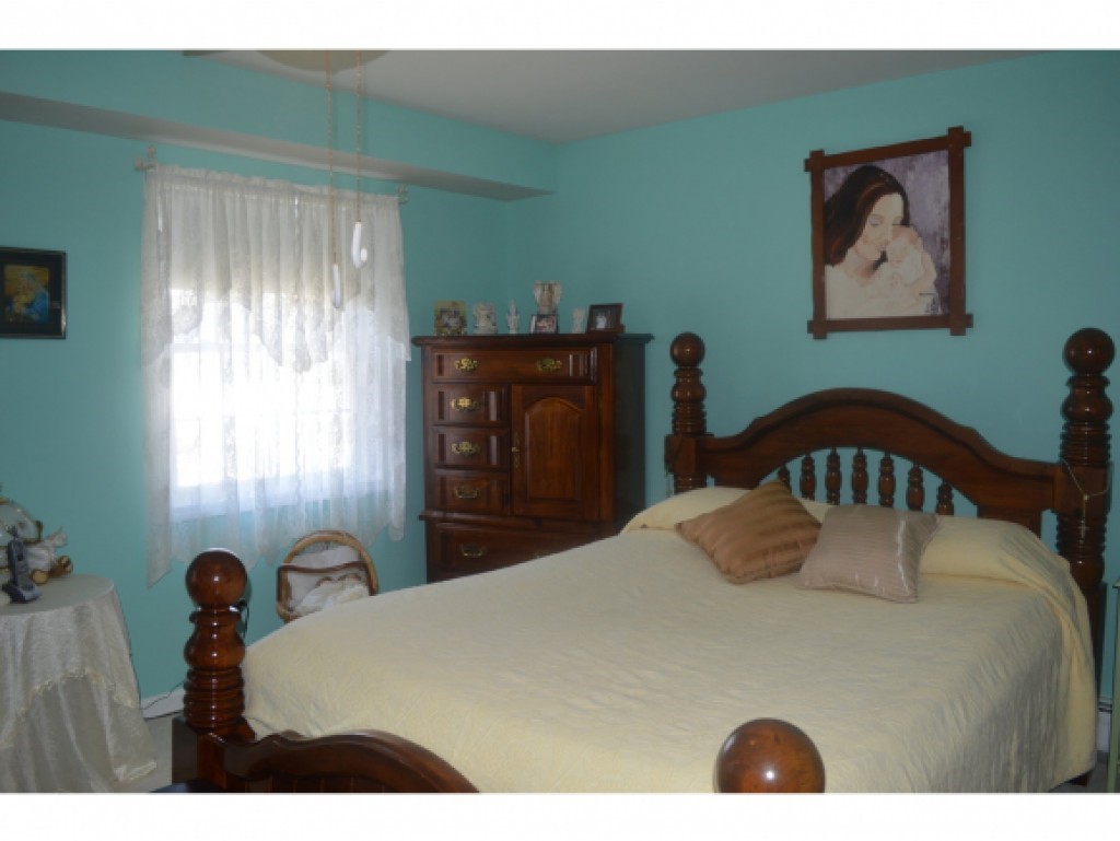 33 Harbor View Road, Unit 1004 South Burlington, VT 05403 - Photo 15 of 27 Gallery Image 15