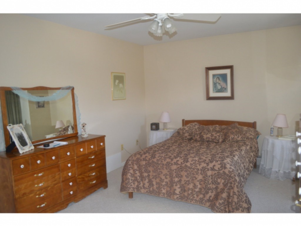 33 Harbor View Road, Unit 1004 South Burlington, VT 05403 - Photo 17 of 27 Gallery Image 17