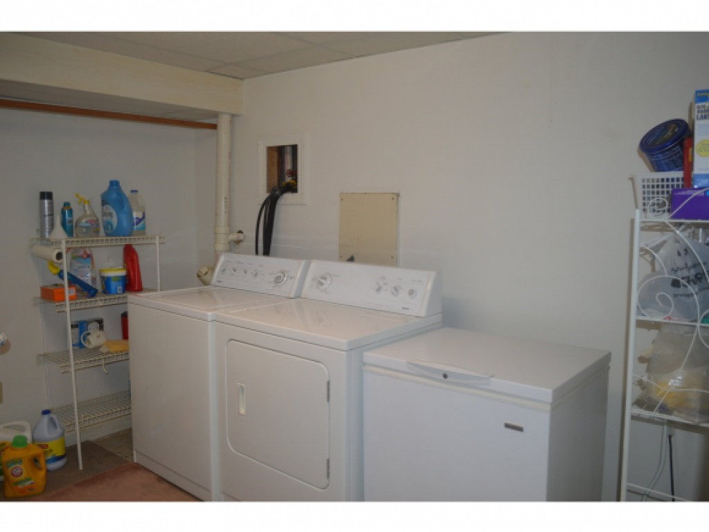 33 Harbor View Road, Unit 1004 South Burlington, VT 05403 - Photo 9 of 27 Gallery Image 9