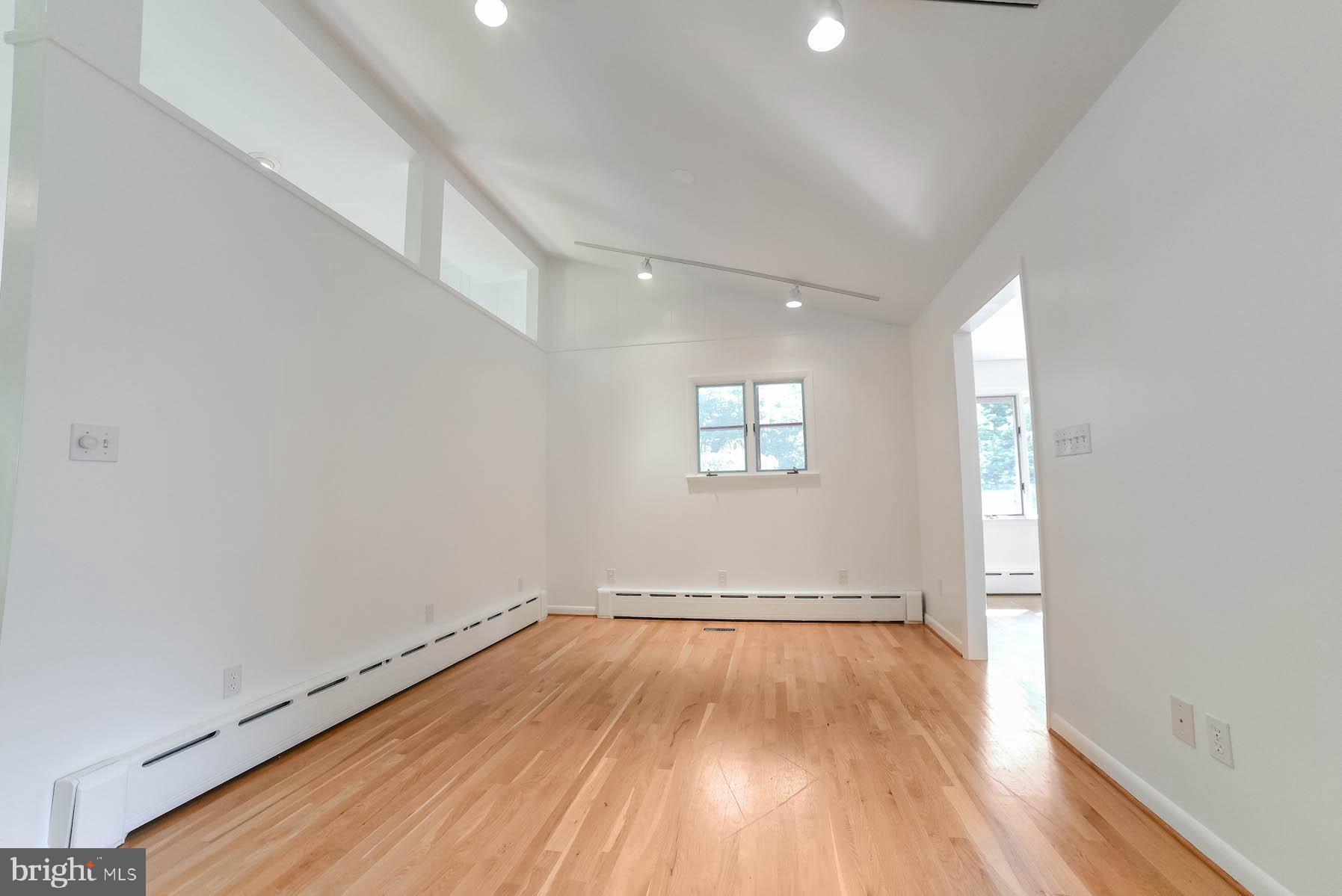 3444 Atropa Road Port Republic, MD 20676 - Photo 15 of 76 Dining area