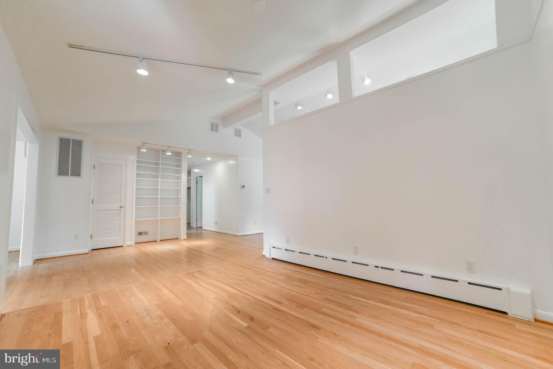3444 Atropa Road Port Republic, MD 20676 - Photo 17 of 76 Dining area