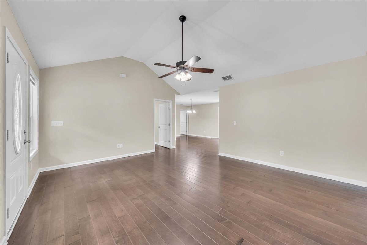 727 Marbury Road Tullahoma, TN 37388 - Photo 6 of 44