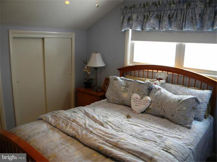 2212 Cambridge Road Broomall, PA 19008 - Photo 12 of 15 Bedroom 3