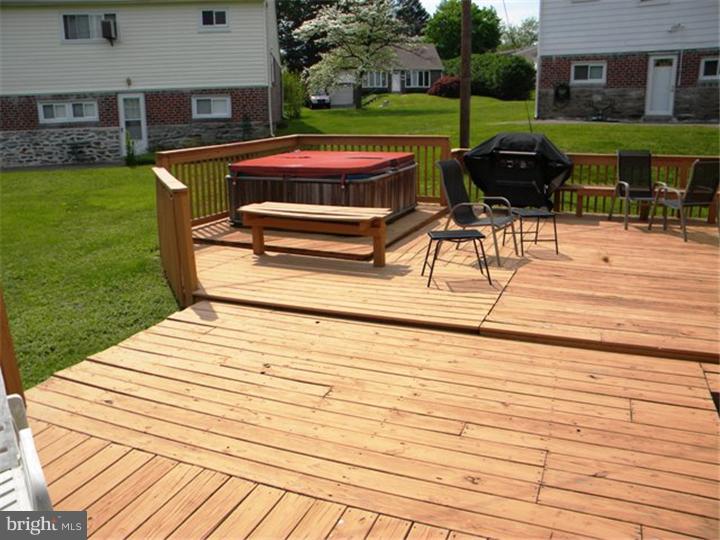 2212 Cambridge Road Broomall, PA 19008 - Photo 15 of 15 Deck