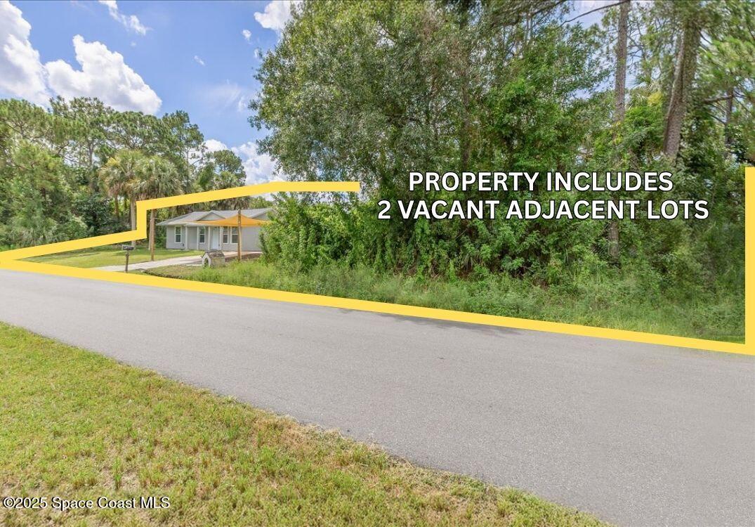 1076 Ivanhoe St Northwest  
