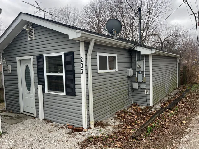 $89,900 | 203 1st Street, New Market, IN 47965