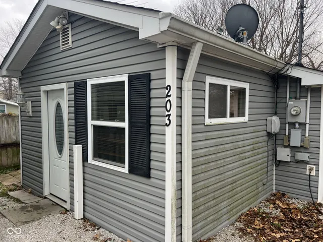$89,900 | 203 1st Street, New Market, IN 47965