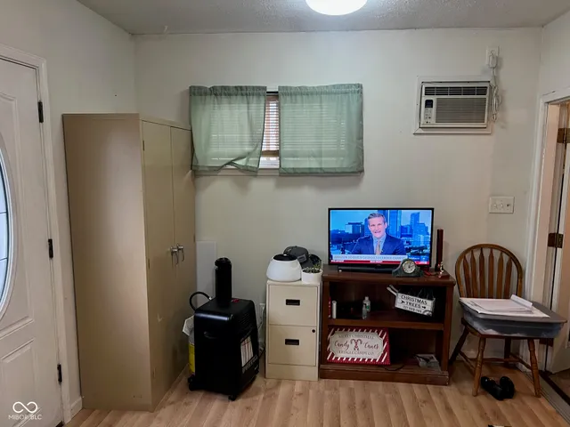 $89,900 | 203 1st Street, New Market, IN 47965