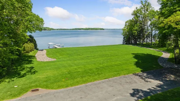 $4,995,000 | 4900 Meadville Street, Excelsior, MN 55331