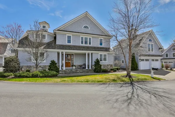 $4,995,000 | 5 Coastline Drive, Mashpee, MA 02649