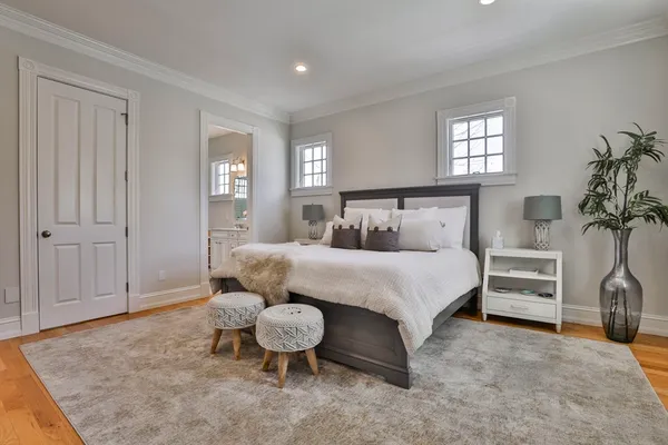 $4,995,000 | 5 Coastline Drive, Mashpee, MA 02649