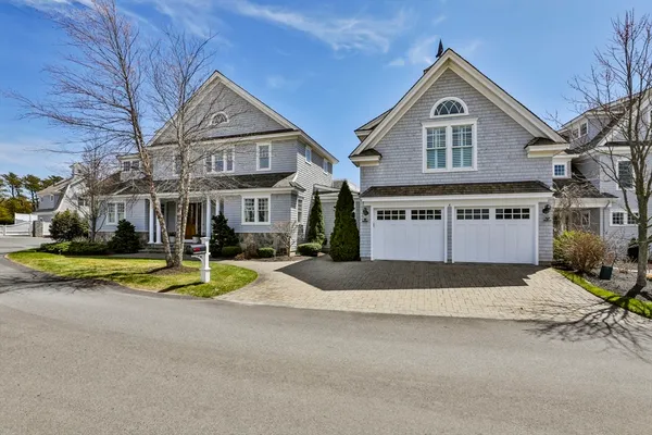 $4,995,000 | 5 Coastline Drive, Mashpee, MA 02649