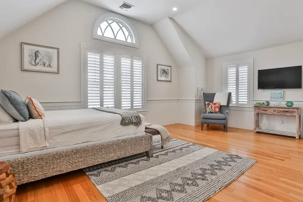 $4,995,000 | 5 Coastline Drive, Mashpee, MA 02649