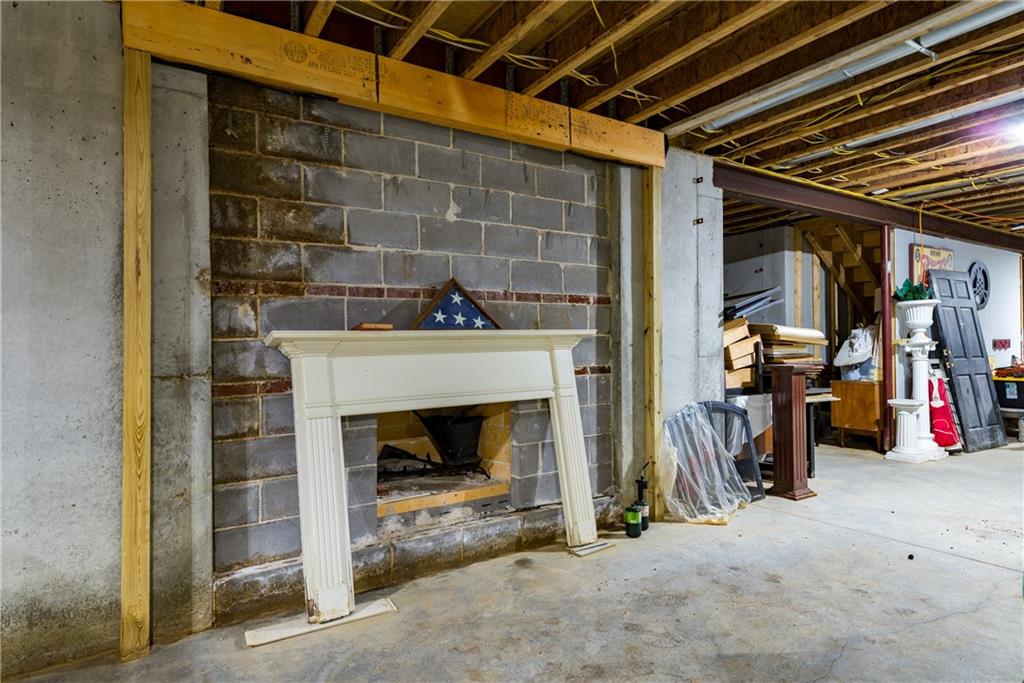 34664 Spring Valley Road Paola, KS 66071 - Photo 69 of 82 Gallery Image 69