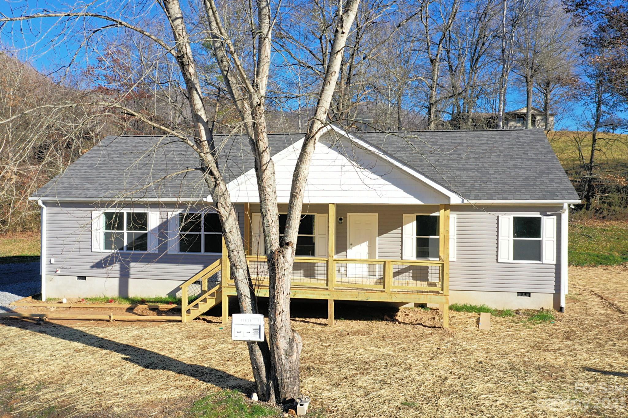 160 Shook Cove Road Tuckasegee, NC 28783 - Photo 4 of 28 Gallery Image 4