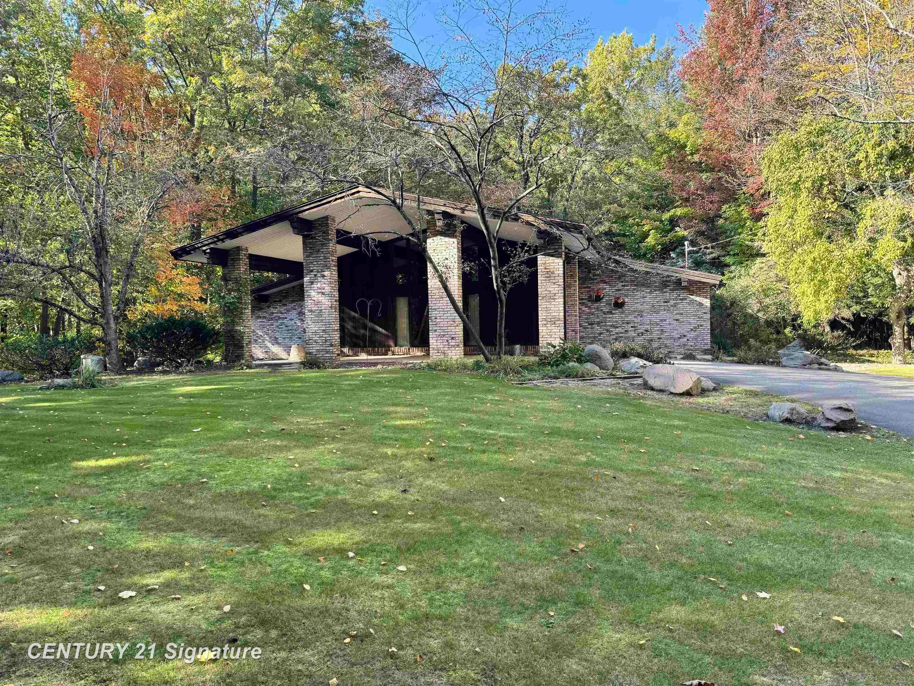 936 West Cottage Grove Road Linwood, MI 48634 - Photo 1 of 55 Gallery Image 1