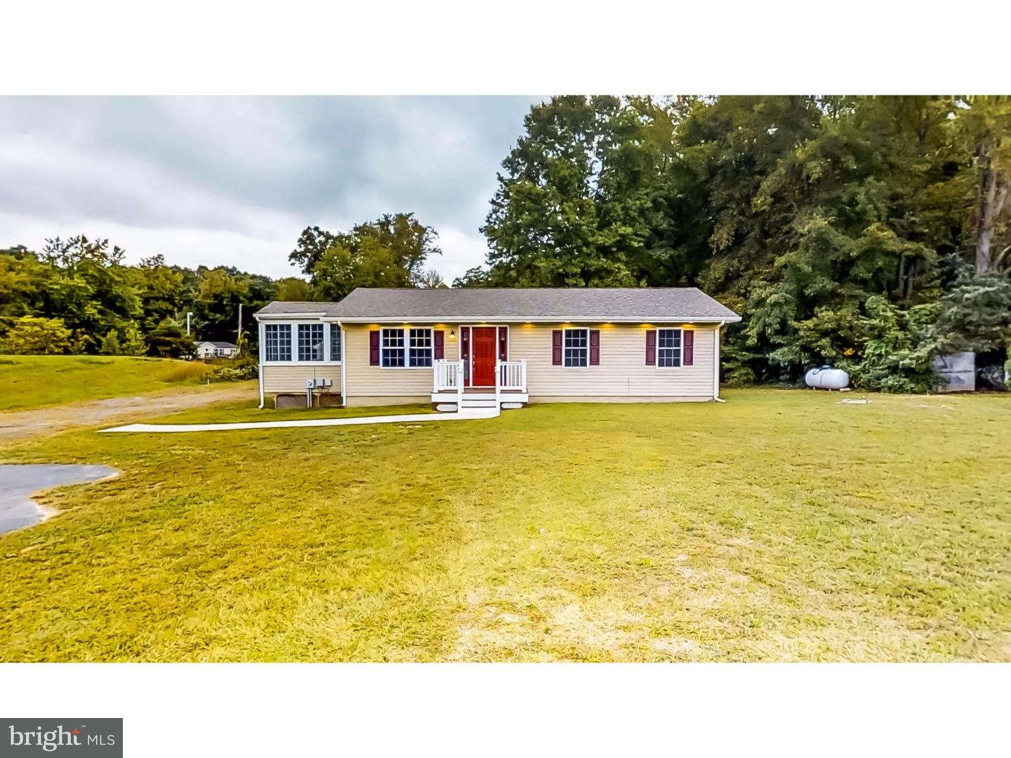 6255 Summit Bridge Road Townsend, DE 19734 - Photo 1 of 25 Exterior Front