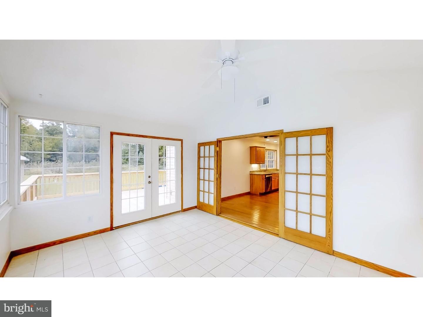6255 Summit Bridge Road Townsend, DE 19734 - Photo 11 of 25 Sun Room