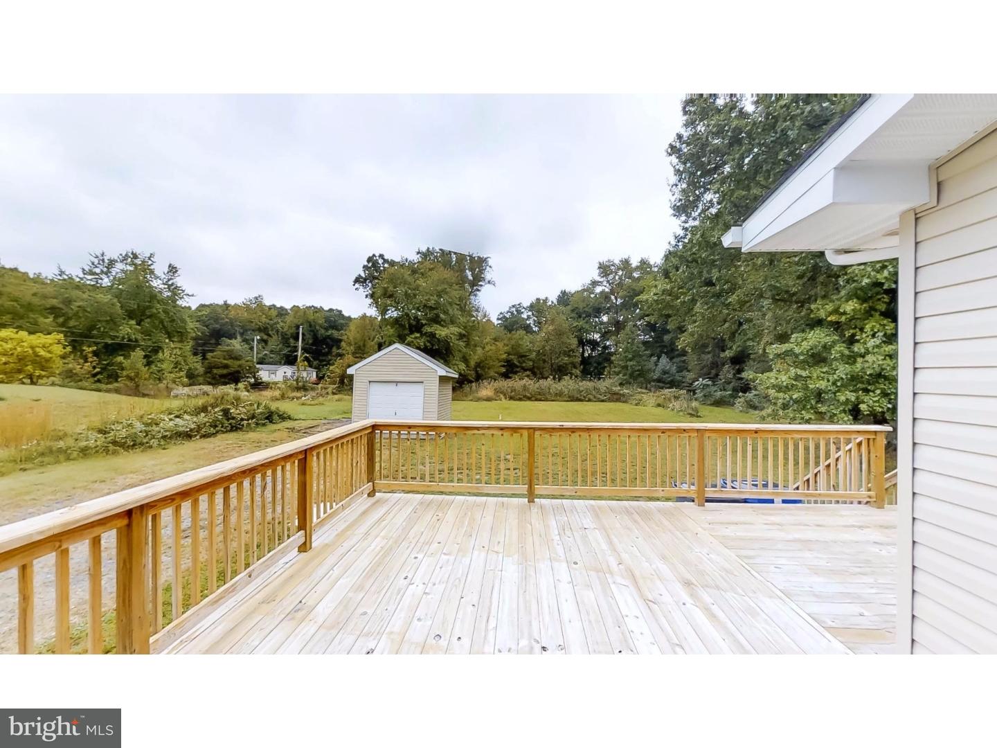 6255 Summit Bridge Road Townsend, DE 19734 - Photo 13 of 25 Deck