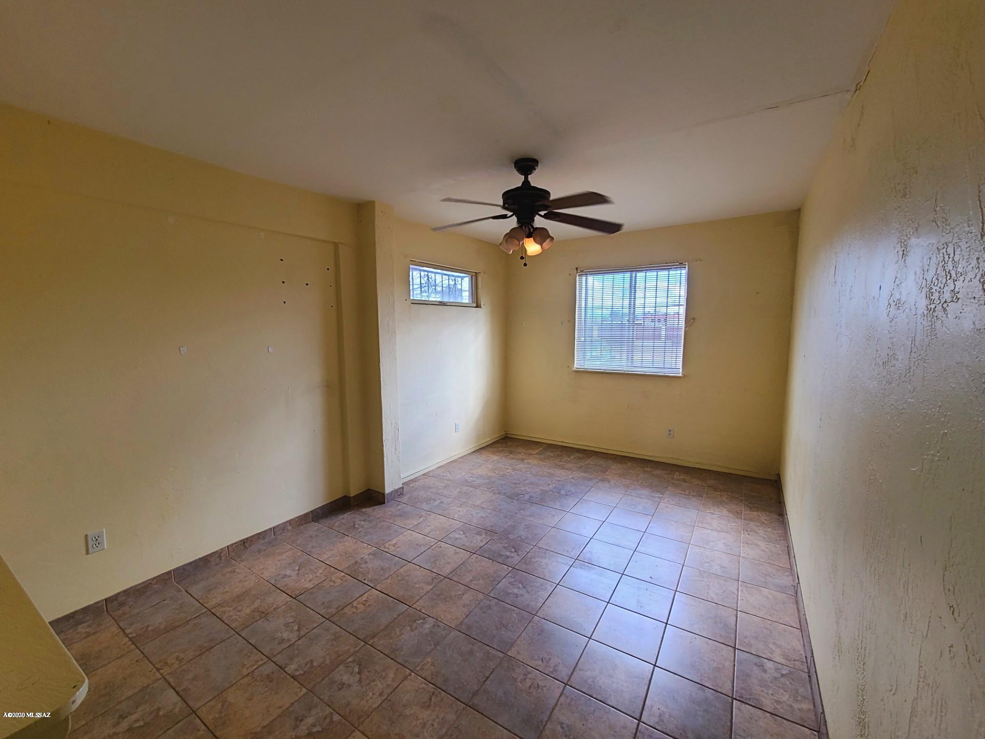 2642 West Capistrano Road Tucson, AZ 85746 - Photo 19 of 23 Gallery Image 19