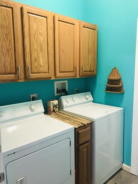 38 Ray Street, Unit 2 Webster, MA 01570 - Photo 13 of 23 Gallery Image 13