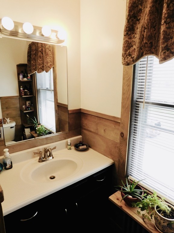 38 Ray Street, Unit 2 Webster, MA 01570 - Photo 20 of 23 Gallery Image 20