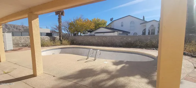 $345,000 | 628 Bluff Canyon Circle, El Paso, TX 79912