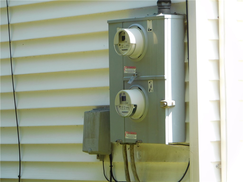 22 Douglas Street West Warwick, RI 02893 - Photo 9 of 50 Separate electric meters