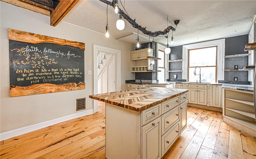 3261 Wexford Road Gibsonia, PA 15044 - Photo 4 of 49