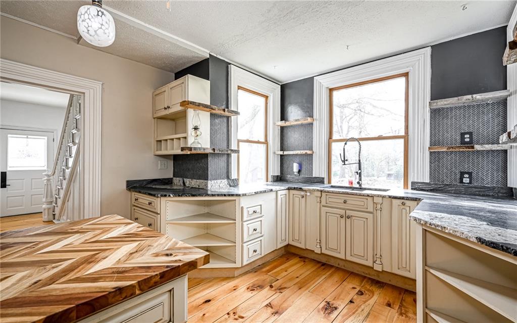 3261 Wexford Road Gibsonia, PA 15044 - Photo 5 of 49