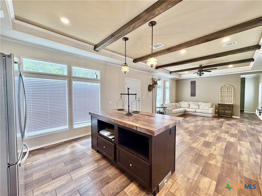 259 Hambleton Road Victoria, TX 77905 - Photo 15 of 37 Kitchen