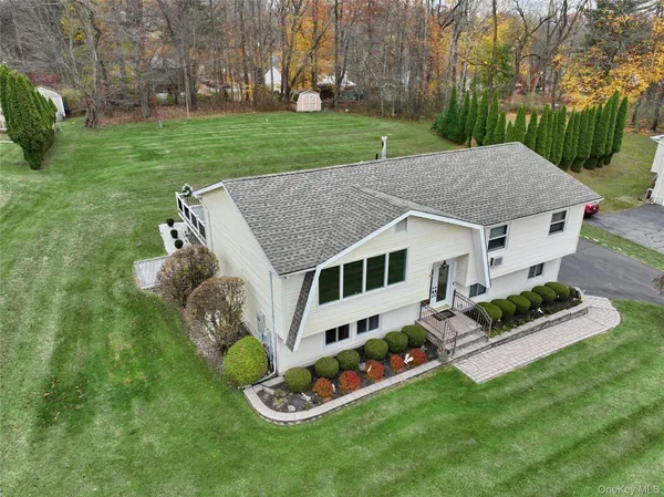 $899,000 | 32 Headden Drive, Hillcrest, NY 10977