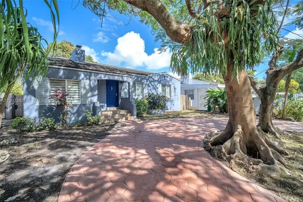 $4,200 | 2537 Southwest 15th Street, Miami, FL 33145