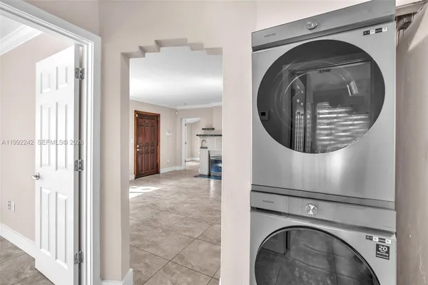 $4,200 | 2537 Southwest 15th Street, Miami, FL 33145