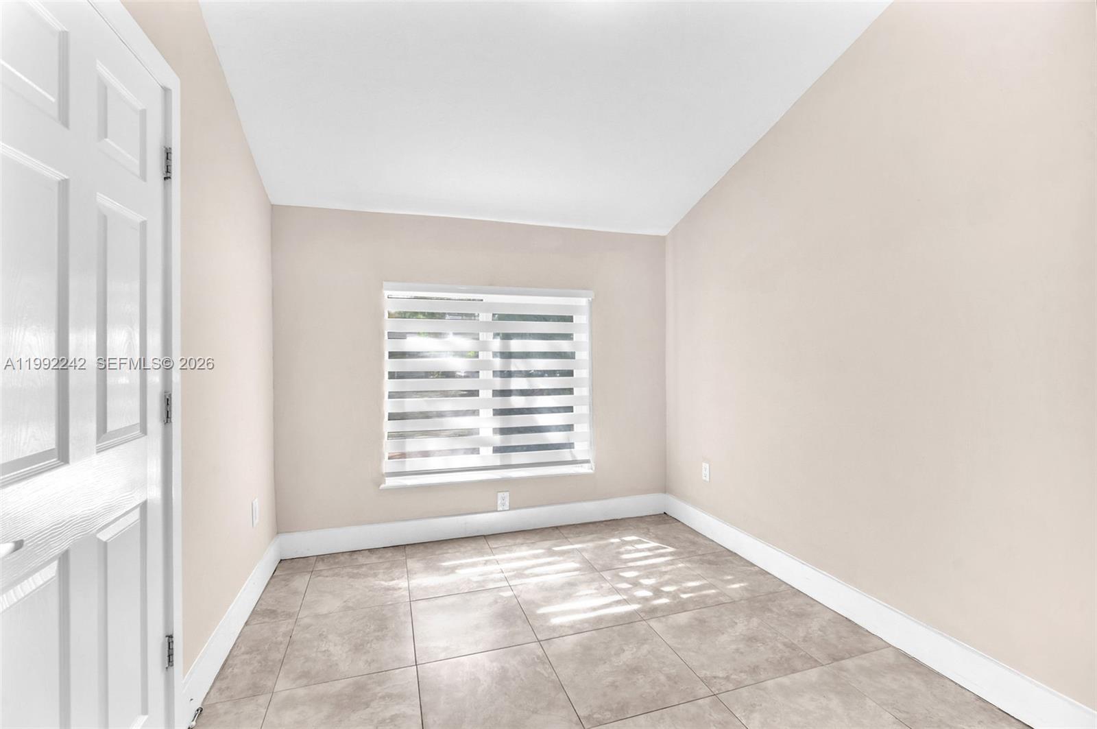 2537 Southwest 15th Street Miami, FL 33145 - Photo 30 of 37