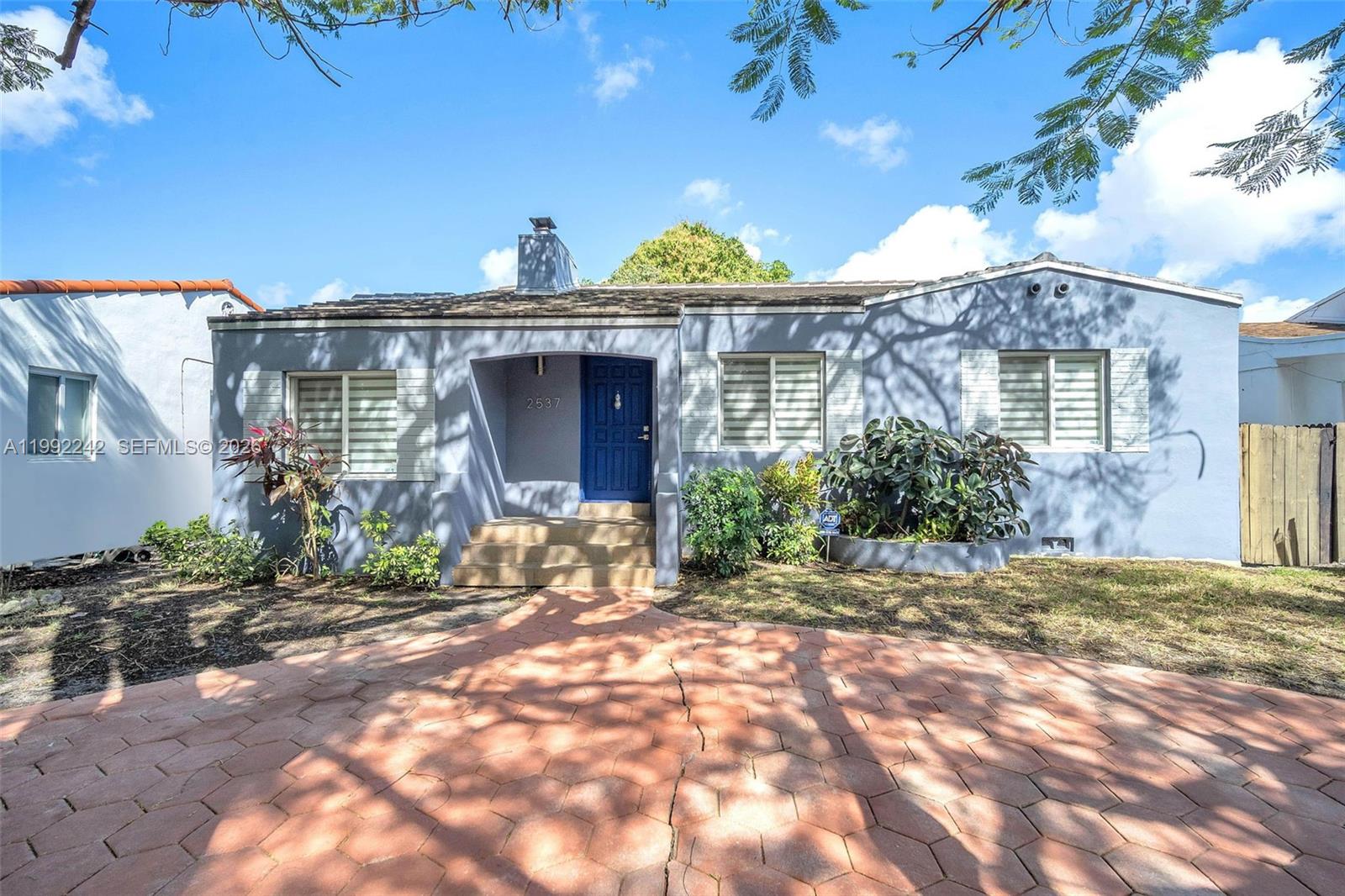 2537 Southwest 15th Street Miami, FL 33145 - Photo 3 of 37