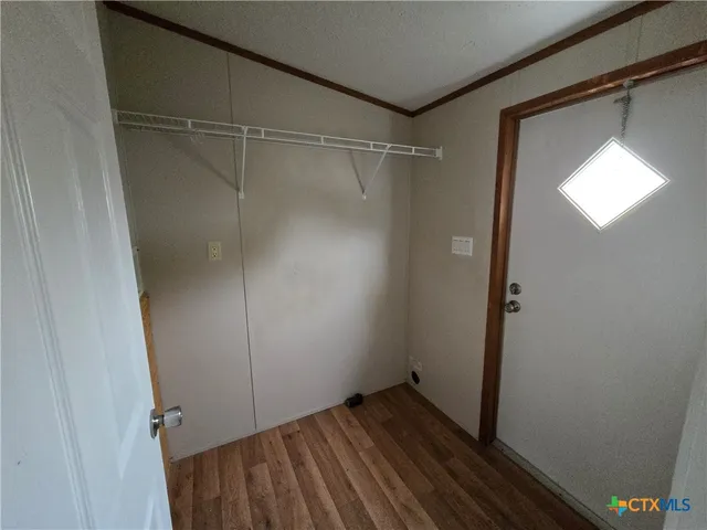 $1,000 | 1911 Wald Road, Unit 9, New Braunfels, TX 78132