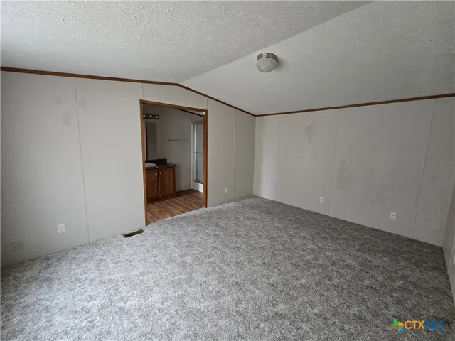 $1,000 | 1911 Wald Road, Unit 9, New Braunfels, TX 78132