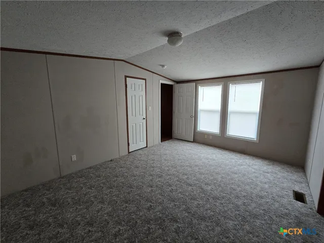 $1,000 | 1911 Wald Road, Unit 9, New Braunfels, TX 78132