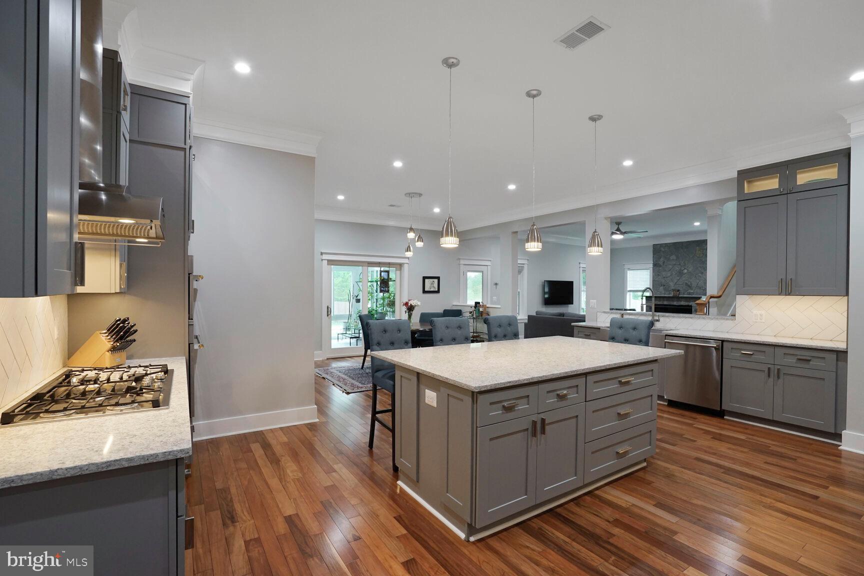 7045 Barbara Road Alexandria, VA 22315 - Photo 12 of 57 Kitchen