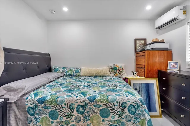 $849,999 | 950 Southwest 30th Street, Fort Lauderdale, FL 33315