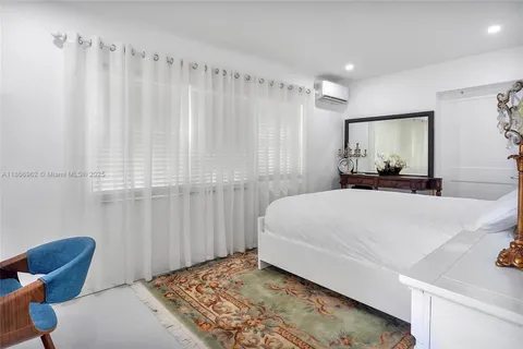 $849,999 | 950 Southwest 30th Street, Fort Lauderdale, FL 33315