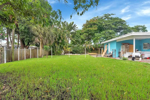 $849,999 | 950 Southwest 30th Street, Fort Lauderdale, FL 33315