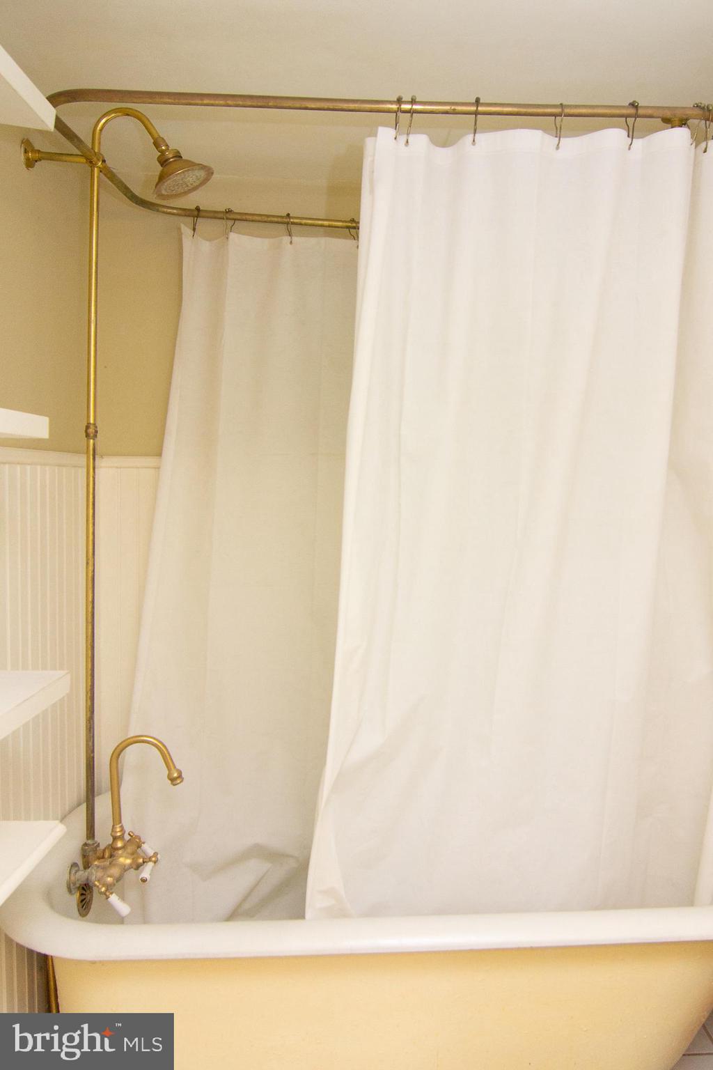 24 Sullivan Road Westminster, MD 21157 - Photo 23 of 30 Claw Foot Tub