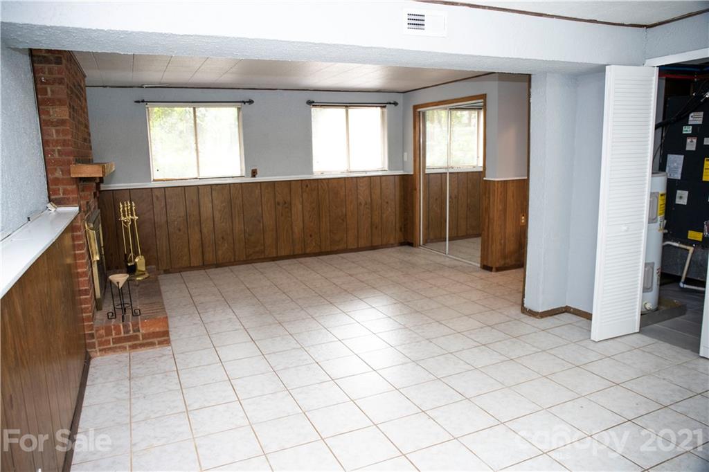 3307 Piney Grove Road Charlotte, NC 28212 - Photo 29 of 48 an empty room with windows
