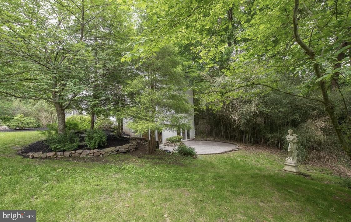 34 Sandringham Road Bala Cynwyd, PA 19004 - Photo 26 of 26 Patio & Yard